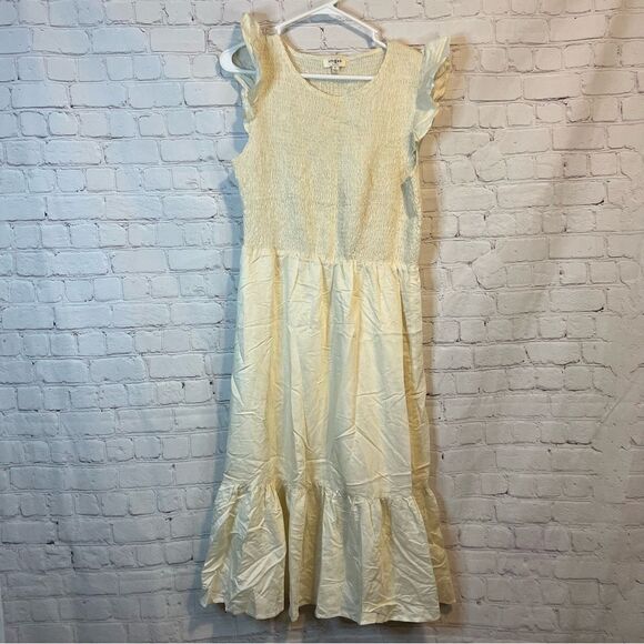 Umgee Cream Smocked Flutter Sleeve Tiered Midi Dress size large - Picture 1 of 6